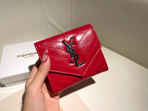 イヴサンローラン財布正面デザイン